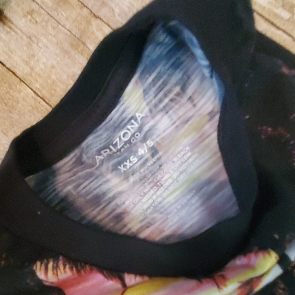 Shirt - Picture 6 of 6